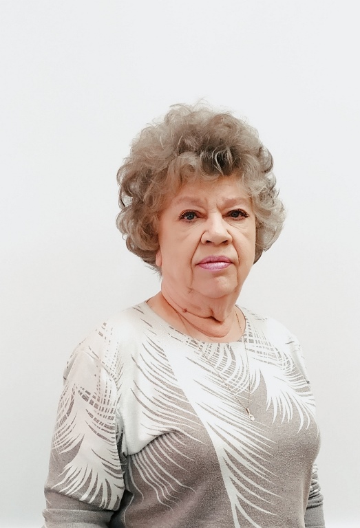 Кузьменко Лариса Григорьевна.